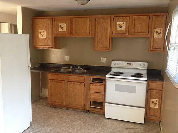 5th image of 10149 E Bernie Ct
