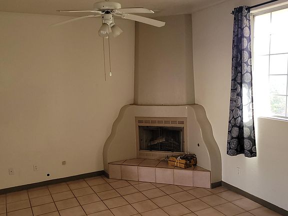 3rd image of 2820 Teresita St