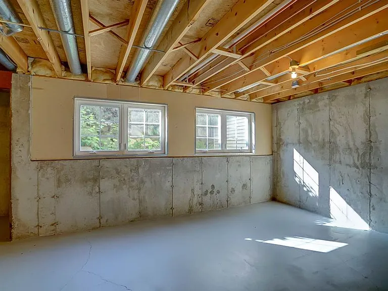 236 Harbour Town Dr — Photo 24