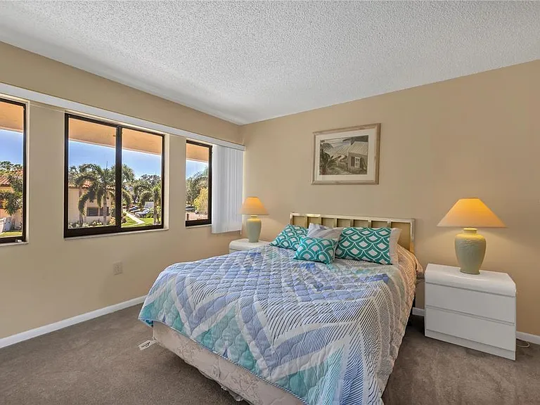 5205 Lake Village Dr #16 — Photo 18