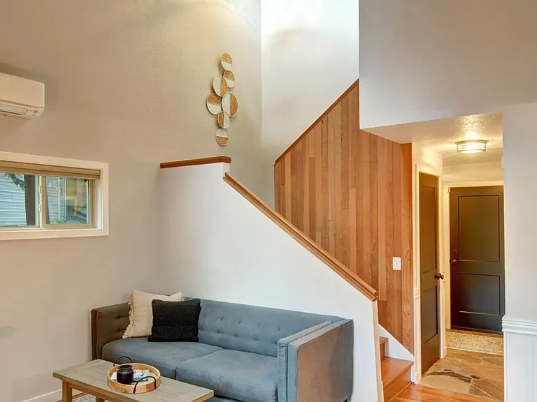 19122 Ballinger Way NE #122 — Photo 9