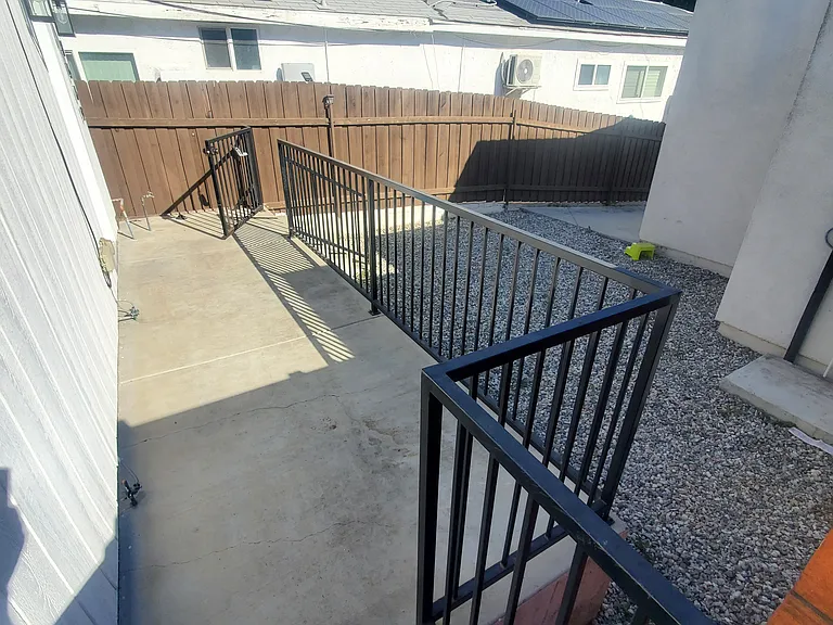 4569 Catalpa St — Photo 18