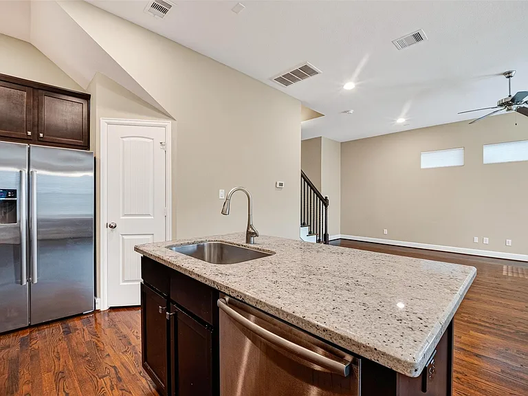 1333 W 23rd St #A — Photo 21