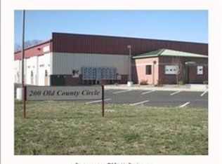 200 Old County Cir STE 122, Windsor Locks, CT 06096