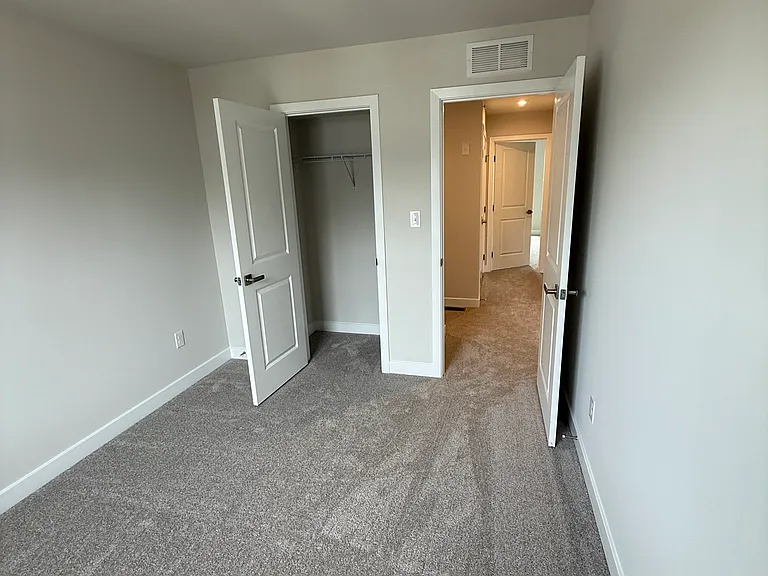 11 Foxwood Dr — Photo 28
