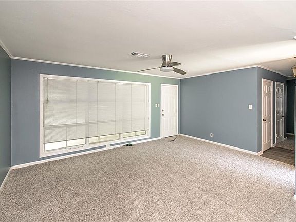 2nd image of 2413 Douglas Dr