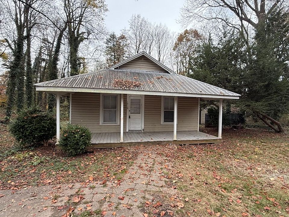 1st image of 1916 Cedar Fork Dr