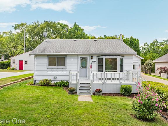 2nd image of 4470 Bethune Ct