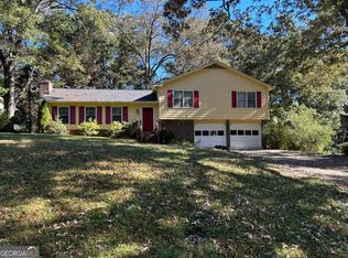 1530 Oleander Ln SW, Lilburn, GA 30047