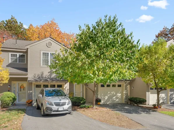 112 Ridgefield Cir #B, Clinton, MA 01510