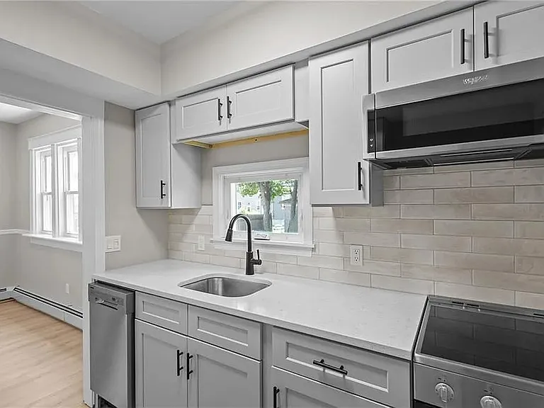233 Waterman Ave #2 — Photo 4