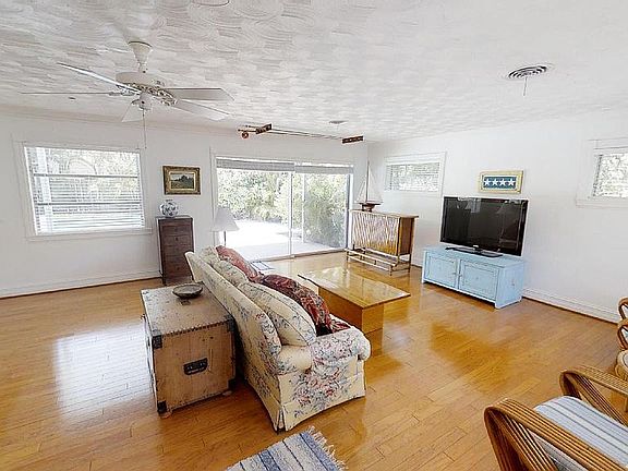 3rd image of 202 S Atlantic Dr