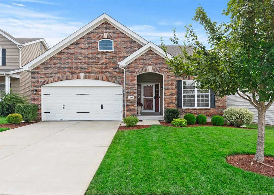 1st image of 208 Wyndtrace Ct