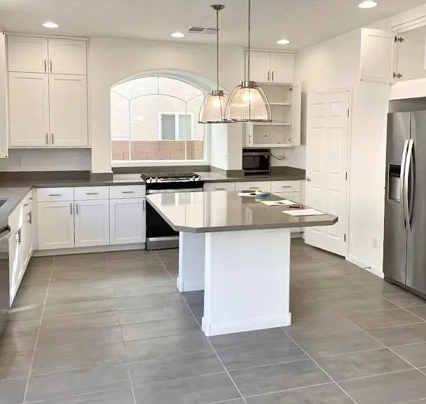 9747 Hawk Crest St — Photo 6