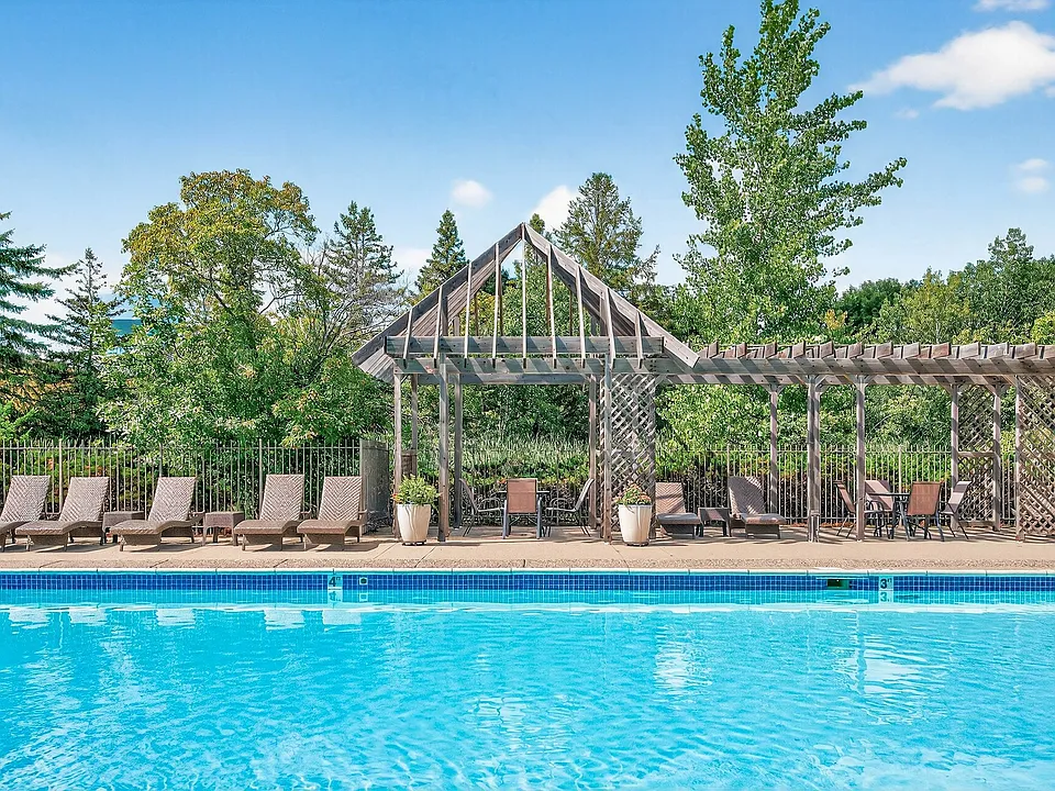 Oak Pointe Apartments