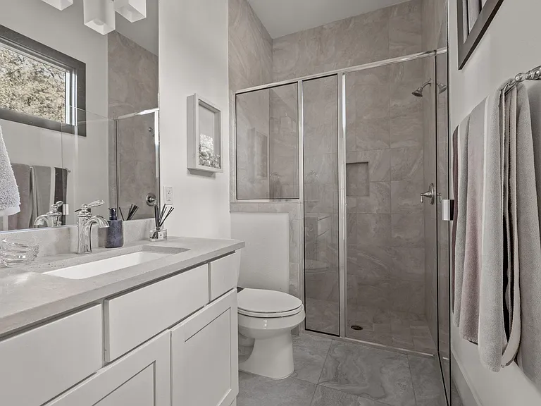 4720 Rockcliff Rd #1 — Photo 32