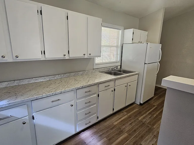 1006 S Plains Park Dr — Photo 5