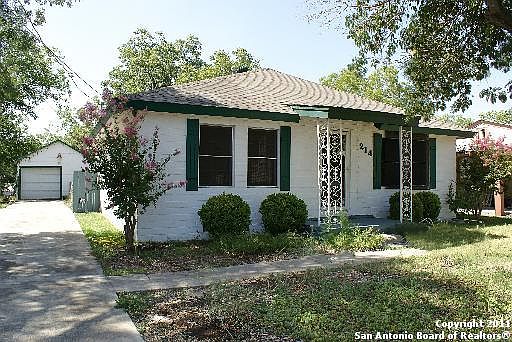 1st image of 214 W WRIGHT BLVD