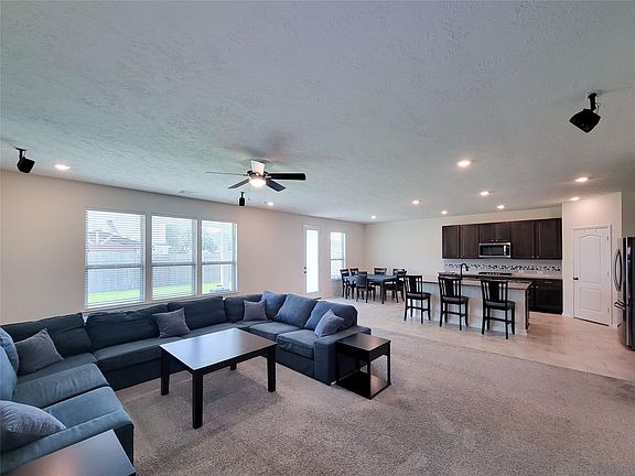 5th image of 3802 Belmore Ln