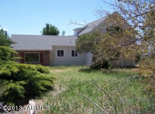 1290 Division Rd, Zillah, WA 98953