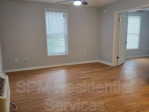 3rd image of 210 Red Cross St #M