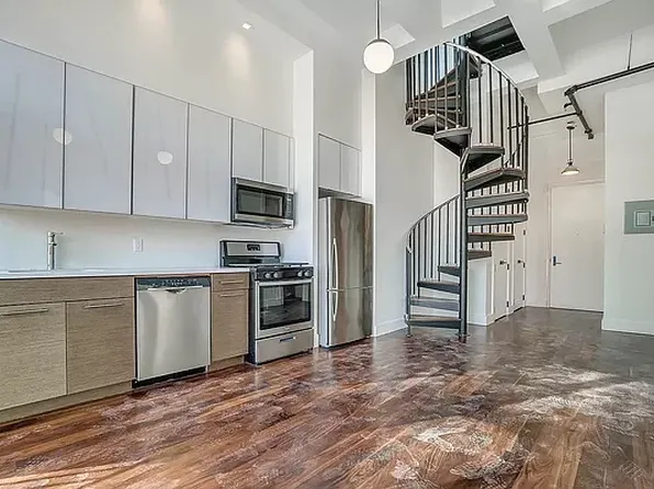 364 Bedford Avenue image 1 of 12
