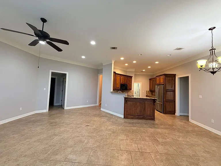 530 Antietam Dr — Photo 7
