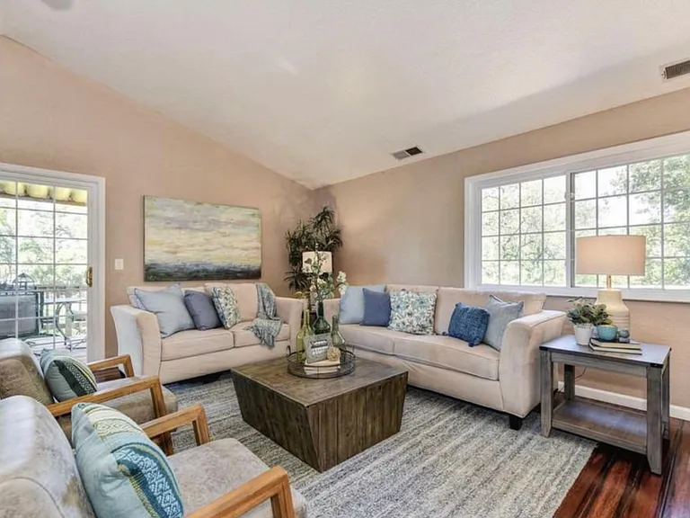 12341 Torrey Pines Dr — Photo 5