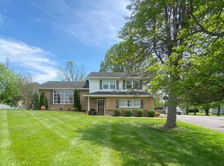9613 Daysville Rd, Walkersville, MD 21793