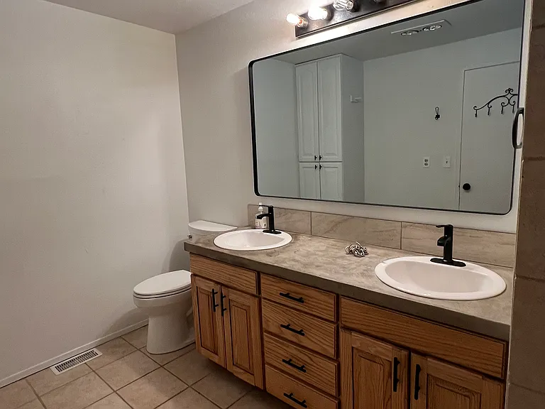 7062 Steelhead Ln — Photo 11