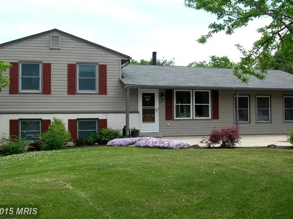3011 Sunflower Dr, Ijamsville, MD 21754