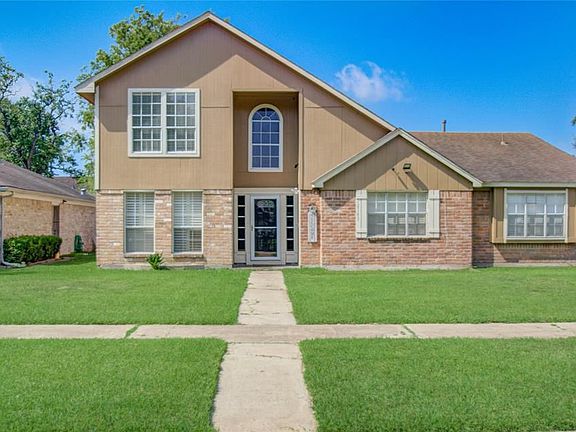2nd image of 12143 Creekhurst Dr