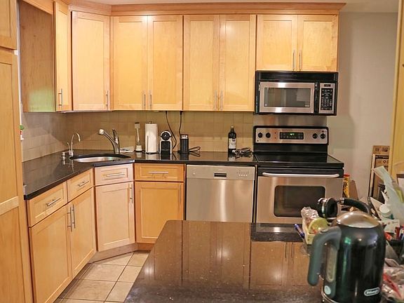 2nd image of 3 Town House Dr #3
