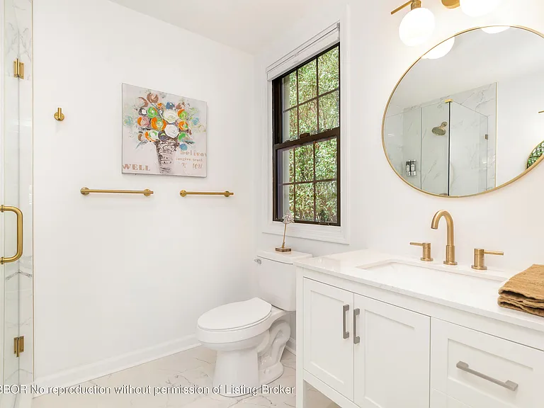 240 Almeria Rd — Photo 17
