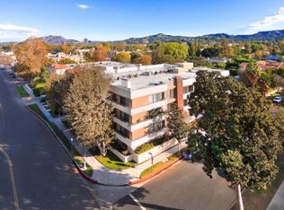 12152 Moorpark St APT 304, Studio City, CA 91604