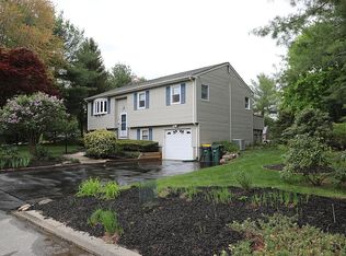 21 Glenna Dr, Smithfield, RI 02917