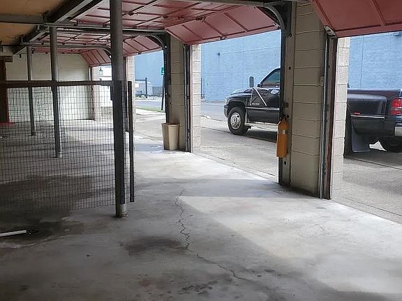 1 garage space included in rent