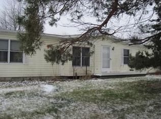 713 Center St, Coleman, MI 48618