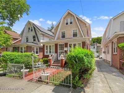 993 E 39th St, Brooklyn, NY, 11210