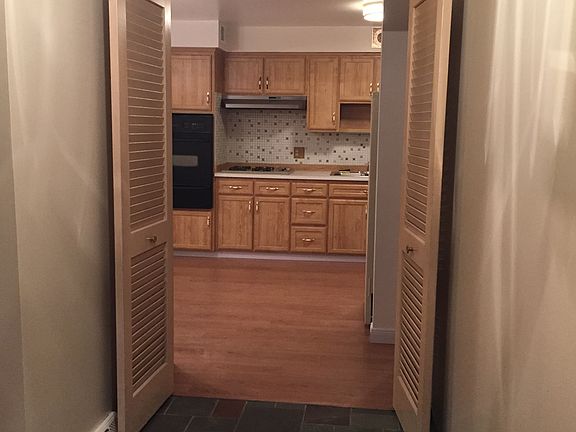 3rd image of 4531 Whitehall Dr