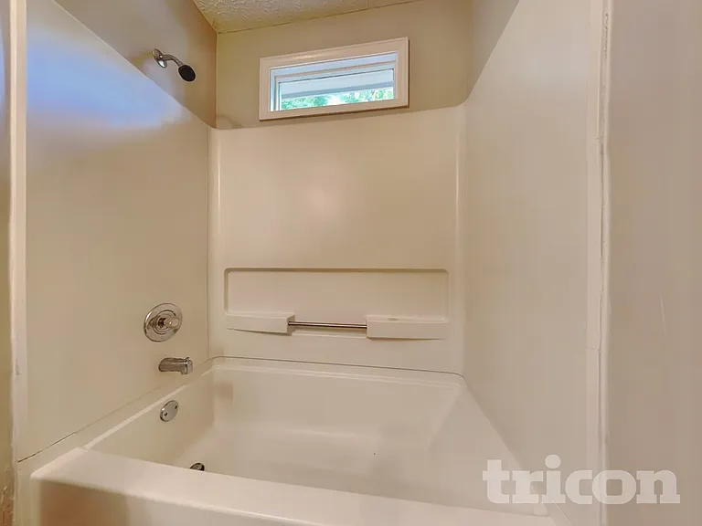 40 Fair Ridge Ct — Photo 15