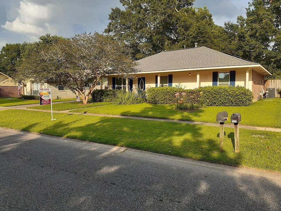 1st image of 1310 Briarrose Dr