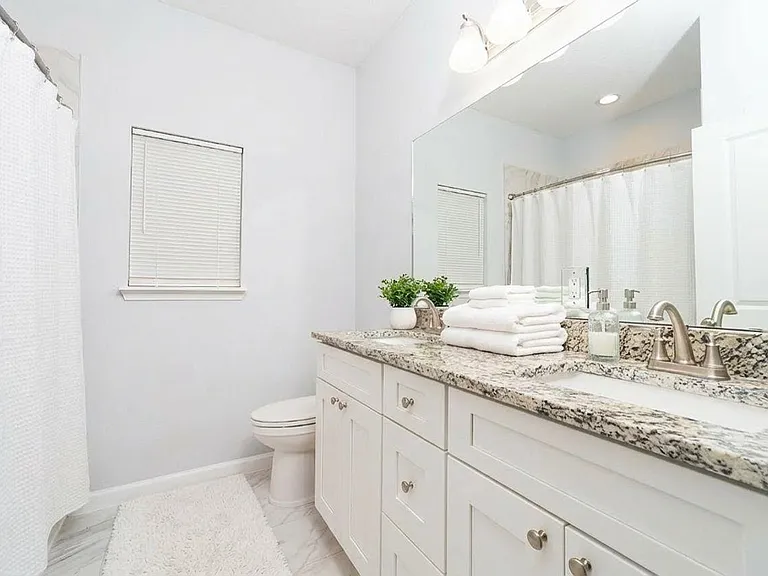 679 Coral Cir — Photo 7