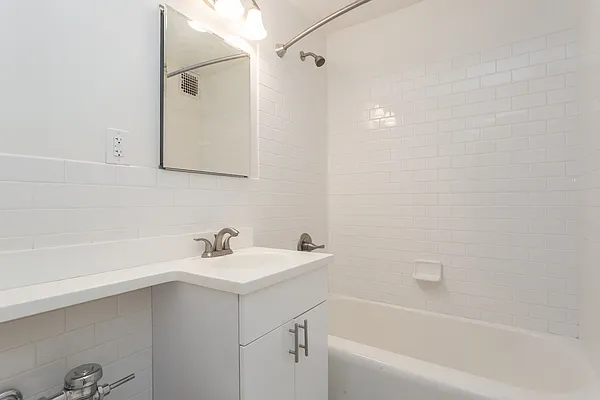 Rented by Compass | media 10