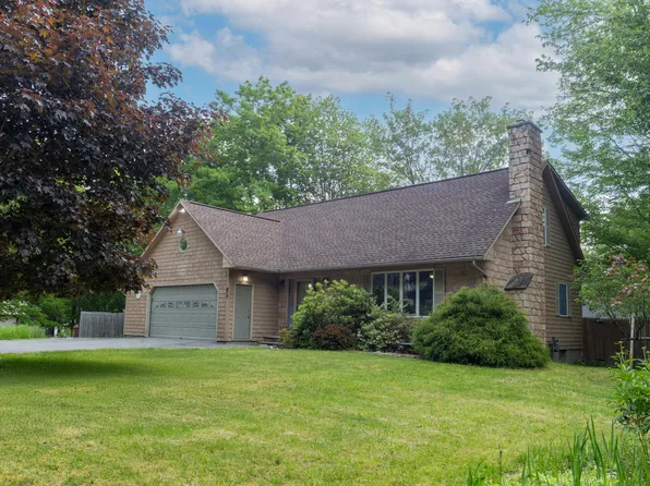24 Champlain Street, Old Town, ME 04468