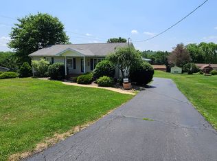 146 Ridge Dr, Karns City, PA 16041
