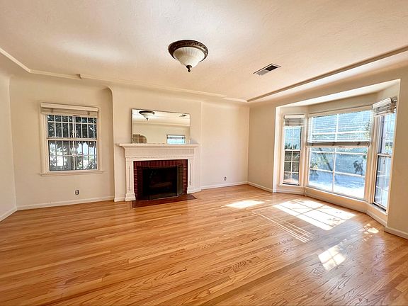 2nd image of 217 Palatine Dr