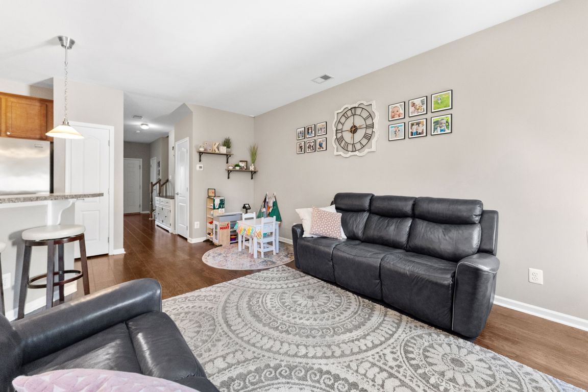 next background image