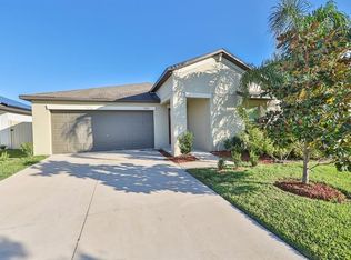 5005 White Chicory Dr, Apollo Beach, FL 33572