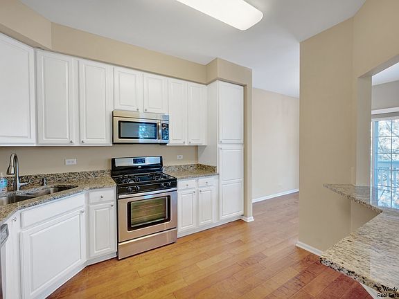 3rd image of 1126 Chadwick Dr